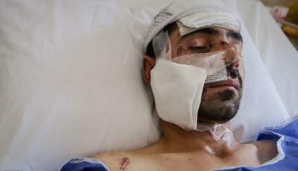 رسیدگی به مصدومان حادثه زلزله کرمانشاه + تصاویر