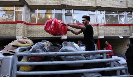 جمع آوری کمکهای مردمی برای زلزله زدگان - اصفهان + تصاویر
