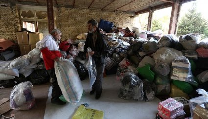 جمع آوری کمکهای مردمی برای زلزله زدگان - اصفهان + تصاویر
