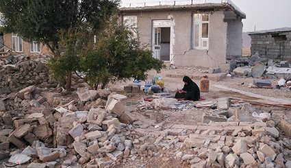 امداد رسانی به مردم زلزله زده روستاهای کرمانشاه + تصاویر