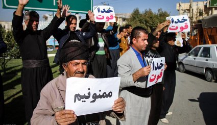 توزیع کمک های مردمی در میان زلزله زدگان کرمانشاه + تصاویر