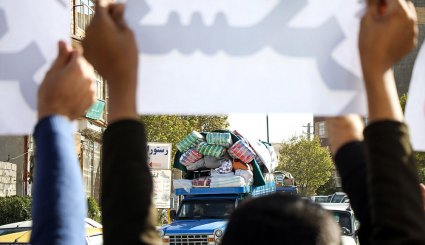 توزیع کمک های مردمی در میان زلزله زدگان کرمانشاه + تصاویر