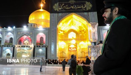 مراسم خطبه خوانی شب شهادت امام رضا (ع) در حرم رضوی + تصاویر