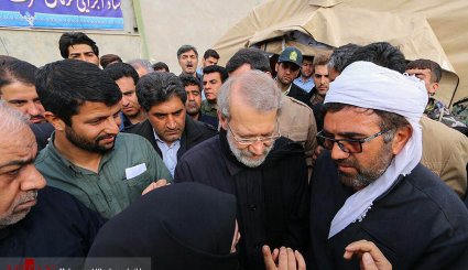 بازدید رئیس مجلس از مناطق زلزله زده کرمانشاه
