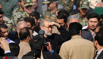 بازدید رئیس مجلس از مناطق زلزله زده کرمانشاه
