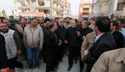 بازدید رئیس مجلس از مناطق زلزله زده کرمانشاه
