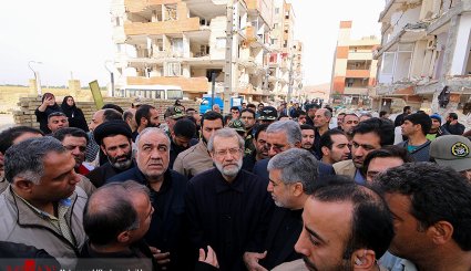بازدید رئیس مجلس از مناطق زلزله زده کرمانشاه

