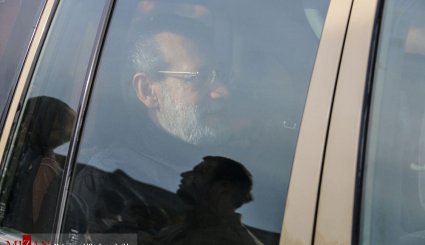 بازدید رئیس مجلس از مناطق زلزله زده کرمانشاه
