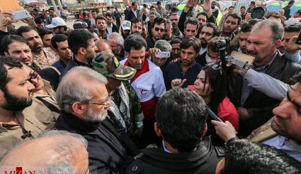 بازدید رئیس مجلس از مناطق زلزله زده کرمانشاه
