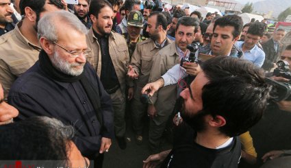 بازدید رئیس مجلس از مناطق زلزله زده کرمانشاه
