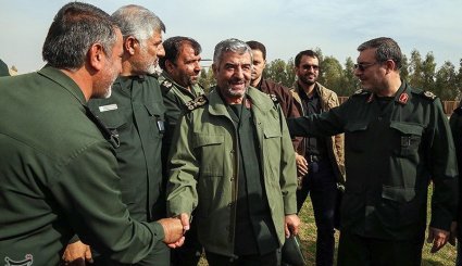 حضور فرماندهان سپاه در منطقه زلزله زده غرب کشور