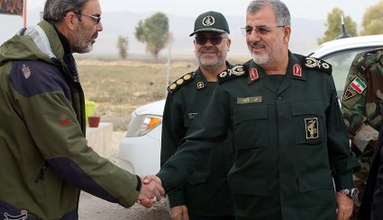 حضور فرماندهان سپاه در منطقه زلزله زده غرب کشور