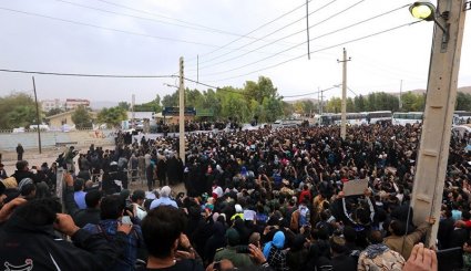 حضور رهبر انقلاب در مناطق زلزله‌زده استان کرمانشاه

