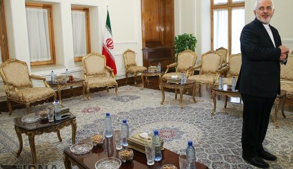 دیدار معاون دبیر کل سازمان ملل در امور بشر دوستانه با ظریف 