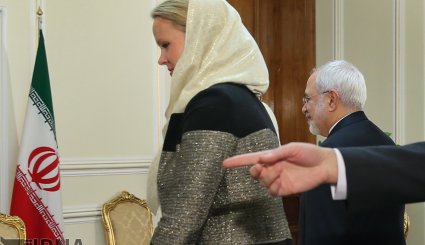 دیدار معاون دبیر کل سازمان ملل در امور بشر دوستانه با ظریف 