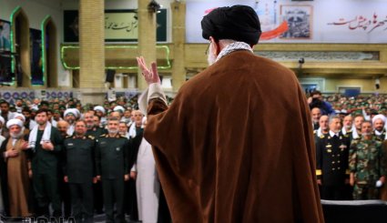 دیدار جمعی از فرماندهان بسیج و بسیجیان سراسر کشور با رهبر انقلاب
