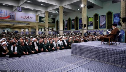 دیدار جمعی از فرماندهان بسیج و بسیجیان سراسر کشور با رهبر انقلاب
