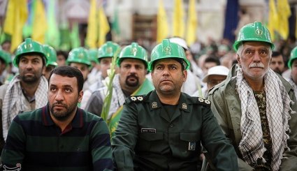 همایش بسیجیان تهران بزرگ در حرم امام خمینی(ره)