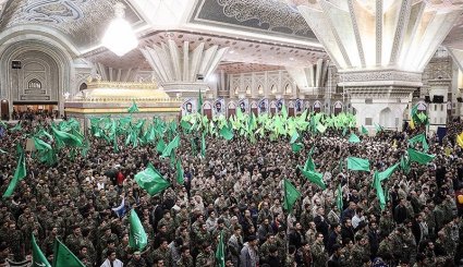 همایش بسیجیان تهران بزرگ در حرم امام خمینی(ره)