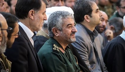 همایش بسیجیان تهران بزرگ در حرم امام خمینی(ره)