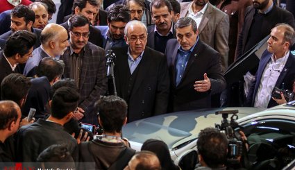 تصاویر/ افتتاح دومین نمایشگاه بین المللی خودرو

