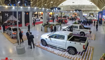 تصاویر/ افتتاح دومین نمایشگاه بین المللی خودرو

