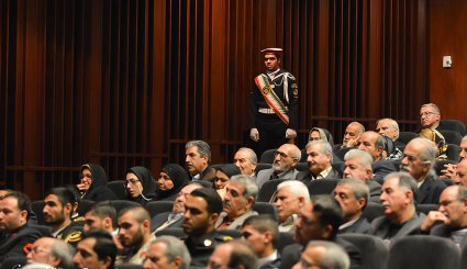 تجلیل از خانواده شهدا و پیشکسوتان نیروی دریایی ارتش
