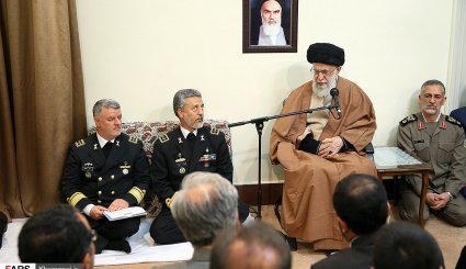تصاویر/ دیدارفرماندهان نیروی دریایی ارتش با فرمانده کل قوا
