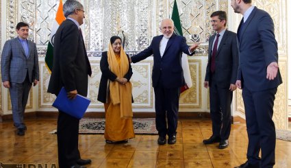 تصاویر دیدار وزیر خارجه هند با جواد ظریف