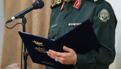 تصاویر/ دیدار برگزیدگان جشنواره مالک اشتر با فرمانده کل قوا