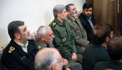 تصاویر/ دیدار برگزیدگان جشنواره مالک اشتر با فرمانده کل قوا