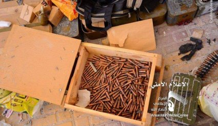 تصاویر/ کشف مشروبات الکلی در مقر نزدیکان عبدالله صالح