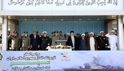 تصاویر/ تحویل دهی ناو موشک انداز سپر به نیرو دریایی ارتش توسط وزارت دفاع
