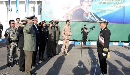 تصاویر/ تحویل دهی ناو موشک انداز سپر به نیرو دریایی ارتش توسط وزارت دفاع
