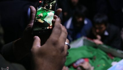 وداع با پیکر شهید مدافع حرم منصور عباسی