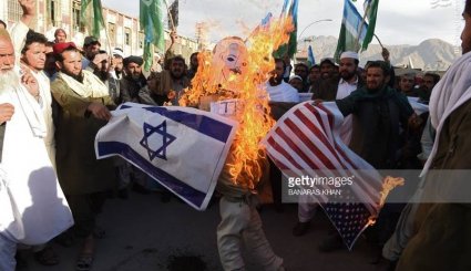به آتش کشیدن تصویر ترامپ در پاکستان