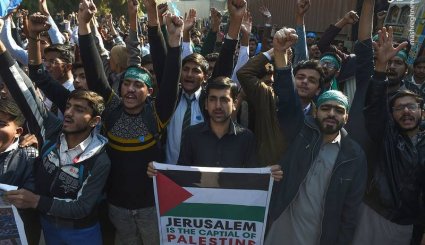 به آتش کشیدن تصویر ترامپ در پاکستان