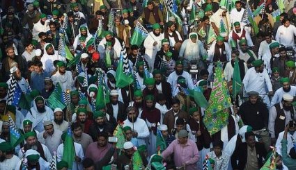 به آتش کشیدن تصویر ترامپ در پاکستان