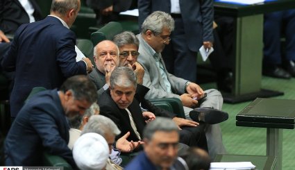 تصاویر/ تقدیم لایحه بودجه ۹۷ به مجلس شورای اسلامی