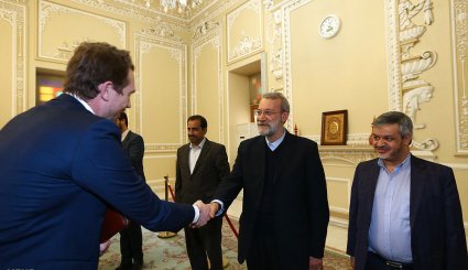 دیدار وزیر خارجه انگلیس با رییس مجلس شورای اسلامی
