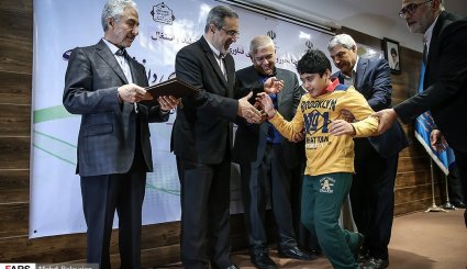 تجلیل از برگزیدگان جشنواره پژوهش و فناوری دانش‌آموزی