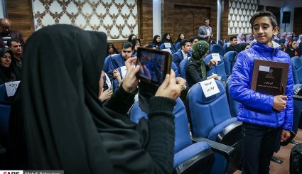 تجلیل از برگزیدگان جشنواره پژوهش و فناوری دانش‌آموزی