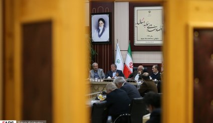نشست استاندار تهران با اعضای شورای شهر
