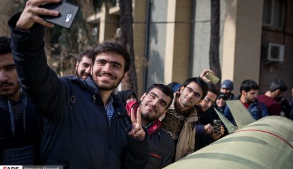 تصاویر/ نمایش موشک بالستیک «ذوالفقار» در دانشگاه امیرکبیر
