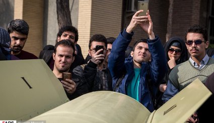 تصاویر/ نمایش موشک بالستیک «ذوالفقار» در دانشگاه امیرکبیر
