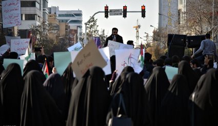 تجمع دانشجویی ضداستکباری در مشهد
