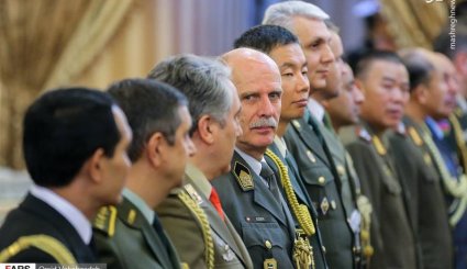  دیدار وابستگان نظامی خارجی مقیم تهران با دریادار خانزادی