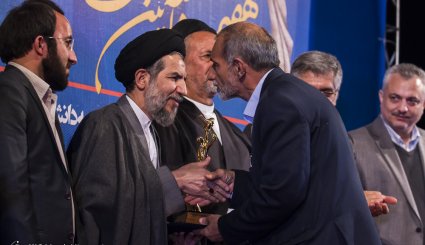 هفتمین آیین اعطای تندیس ملی فداکاری دانشجویان ایران
