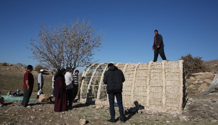 ساخت کپر در مناطق زلزله زده سرپل‌ذهاب
