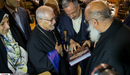 حضور اسقف اعظم ارامنه تهران در شورای شهر
